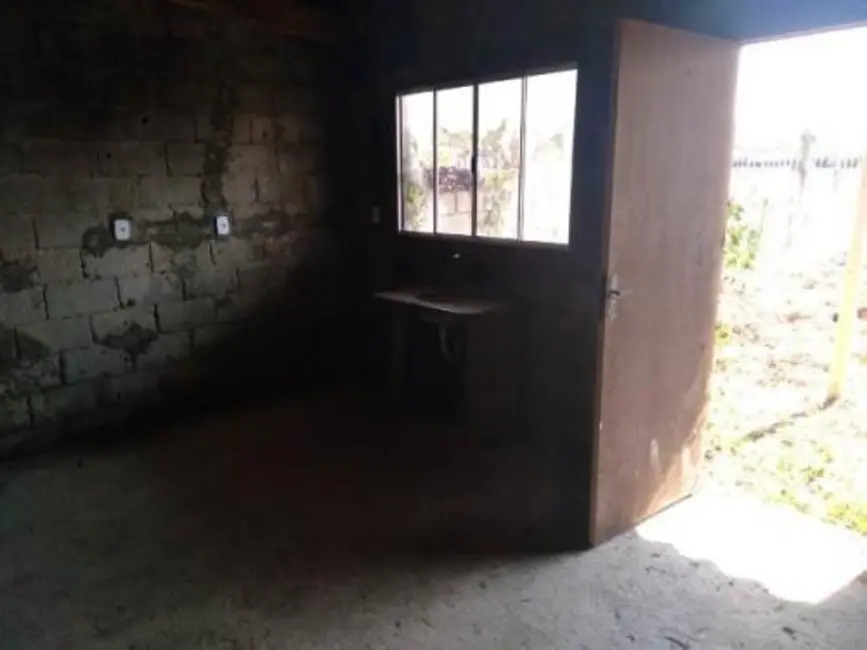 Foto 4 de Casa com 1 quarto à venda, 125m2 em Itanhaem - SP