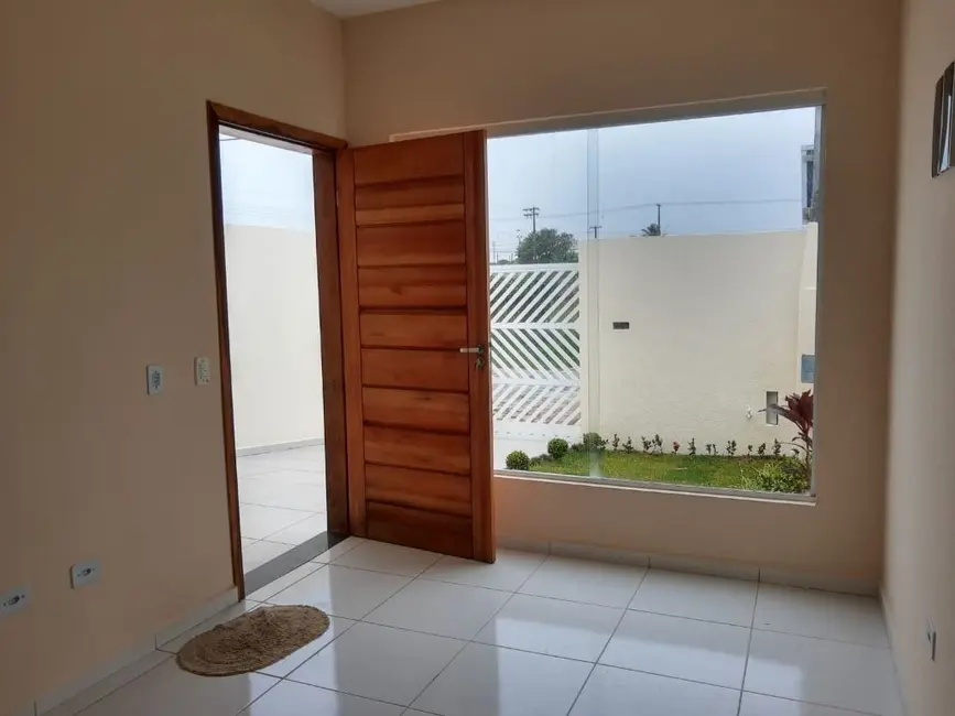 Foto 9 de Casa com 2 quartos à venda, 77m2 em Peruibe - SP