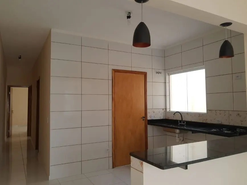 Foto 6 de Casa com 2 quartos à venda, 77m2 em Peruibe - SP