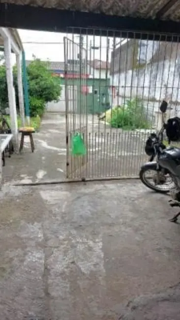 Foto 6 de Casa com 2 quartos à venda, 132m2 em Itanhaem - SP