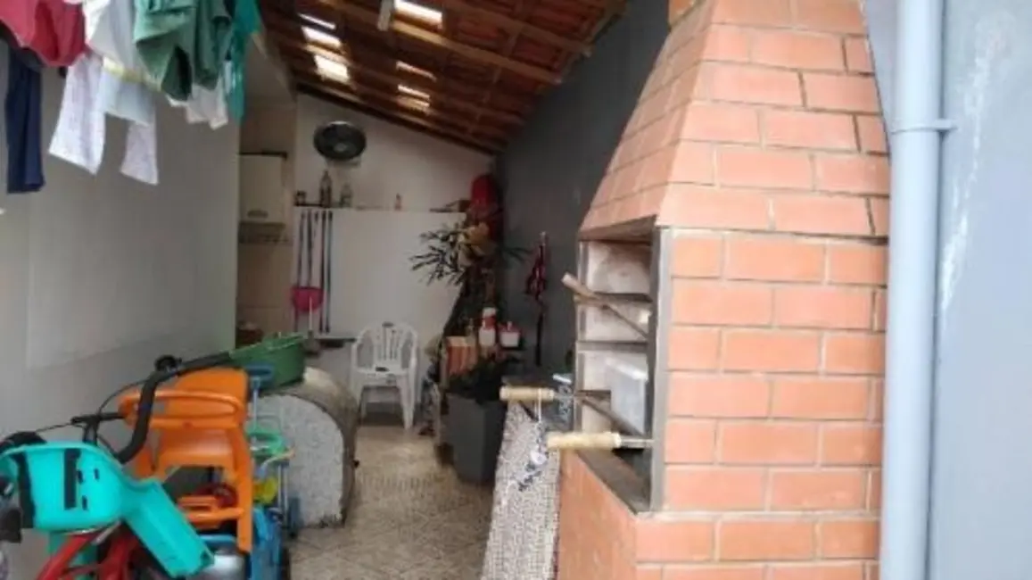 Foto 4 de Casa com 2 quartos à venda, 55m2 em Itanhaem - SP