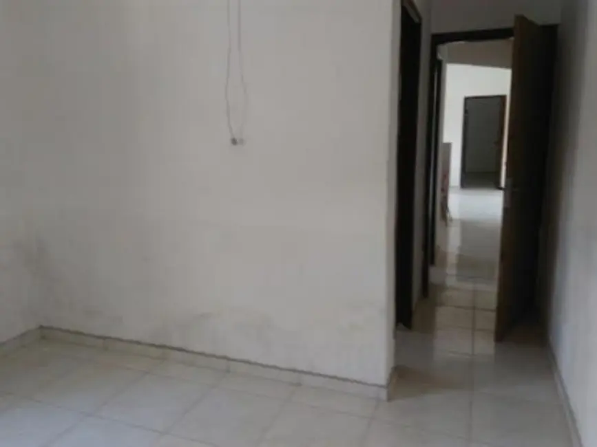 Foto 3 de Casa com 2 quartos à venda, 65m2 em Mongagua - SP