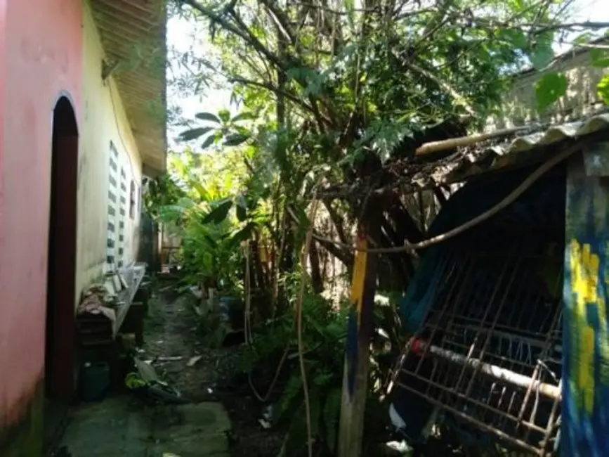 Foto 2 de Casa com 3 quartos à venda, 200m2 em Itanhaem - SP