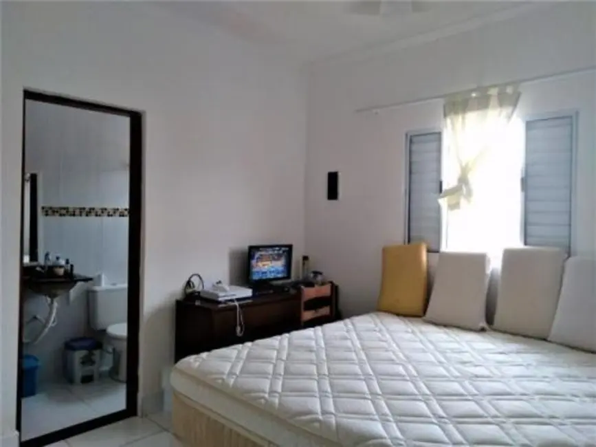 Foto 8 de Casa com 3 quartos à venda, 75m2 em Itanhaem - SP