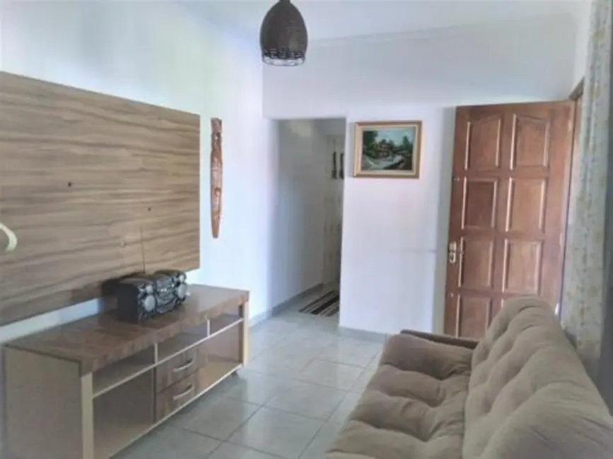 Foto 2 de Casa com 1 quarto à venda, 130m2 em Itanhaem - SP
