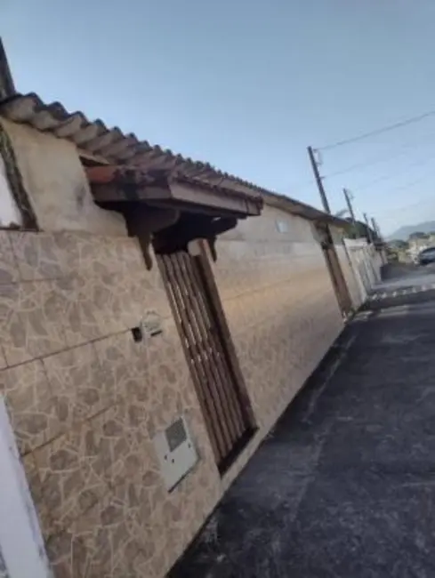 Casa com 2 quartos à venda, 84m2 em Itanhaem - SP - imagem 1 Foto 1 de Casa com 2 quartos à venda, 84m2 em Itanhaem - SP
