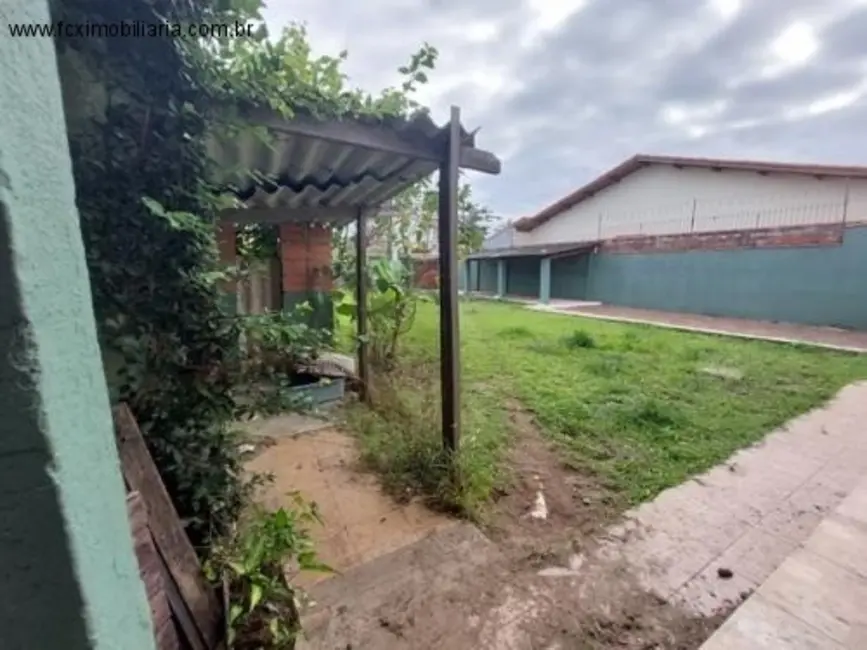 Foto 6 de Casa com 2 quartos à venda, 69m2 em Itanhaem - SP