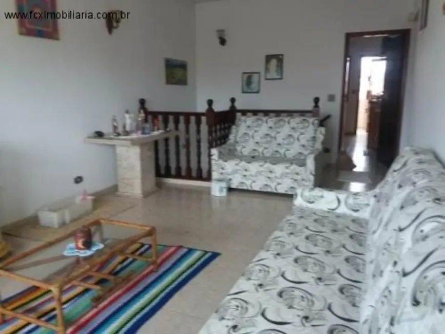 Foto 8 de Casa com 5 quartos à venda, 267m2 em Itanhaem - SP