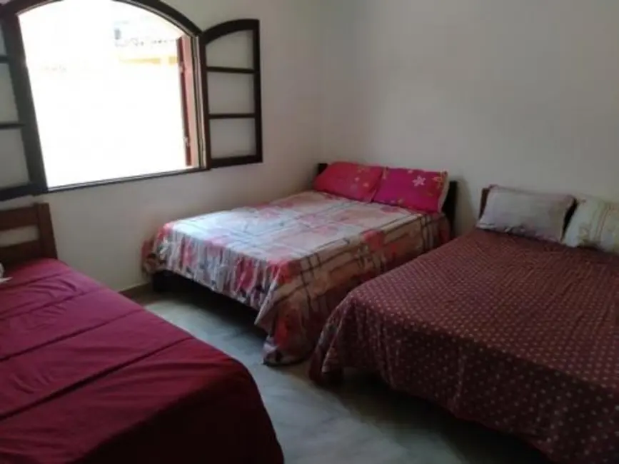 Foto 8 de Casa com 5 quartos à venda, 319m2 em Itanhaem - SP