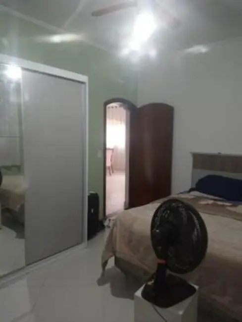 Foto 2 de Casa com 3 quartos à venda, 250m2 em Solemar, Praia Grande - SP
