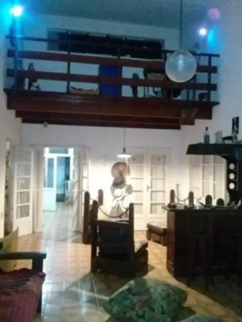 Foto 8 de Casa com 3 quartos à venda, 199m2 em Itanhaem - SP