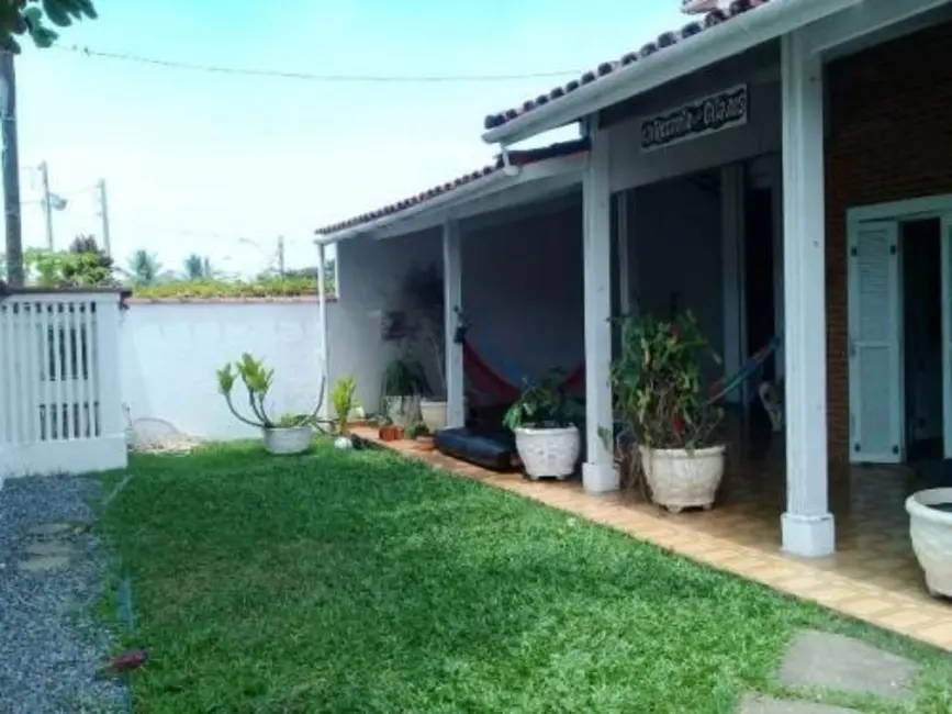 Foto 1 de Casa com 3 quartos à venda, 199m2 em Itanhaem - SP
