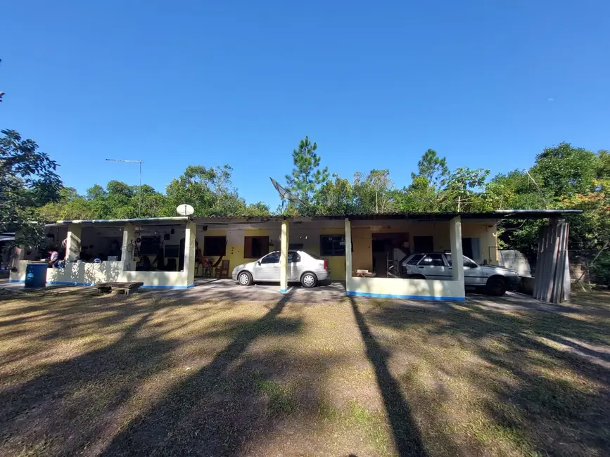 Chácara com 3 quartos à venda, 80m2 em Itanhaem - SP - imagem 1 Foto 1 de Chácara com 3 quartos à venda, 80m2 em Itanhaem - SP