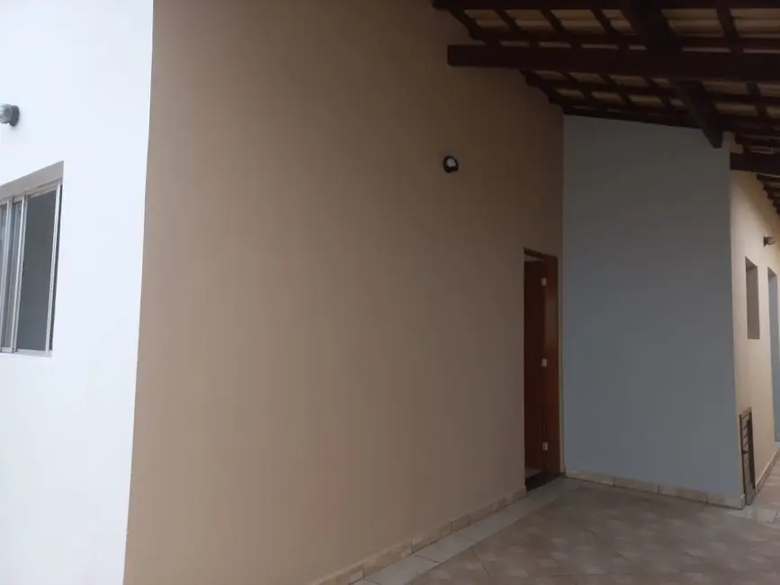 Foto 2 de Casa com 2 quartos à venda, 125m2 em Itanhaem - SP