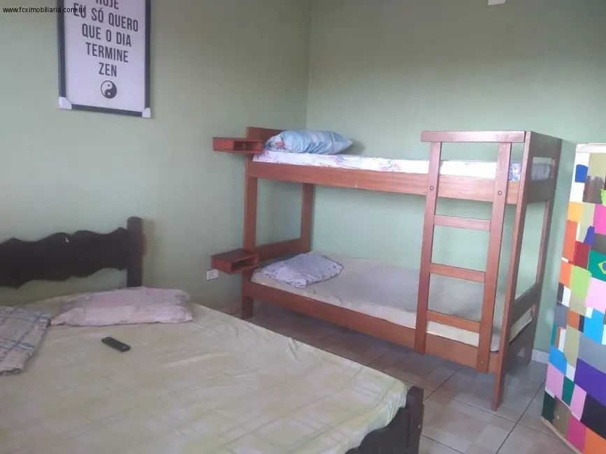 Foto 5 de Casa com 9 quartos à venda, 207m2 em Itanhaem - SP