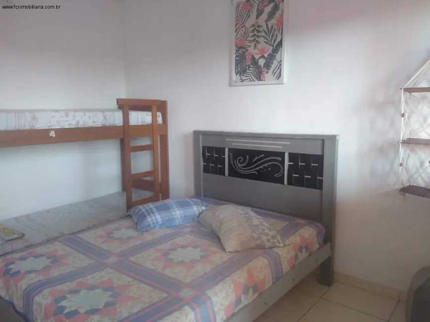 Foto 7 de Casa com 9 quartos à venda, 207m2 em Itanhaem - SP