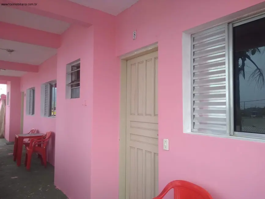 Foto 6 de Casa com 9 quartos à venda, 207m2 em Itanhaem - SP