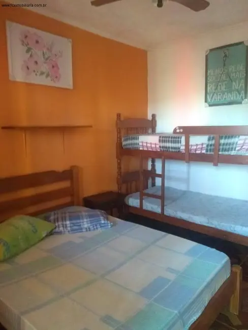 Foto 4 de Casa com 9 quartos à venda, 207m2 em Itanhaem - SP