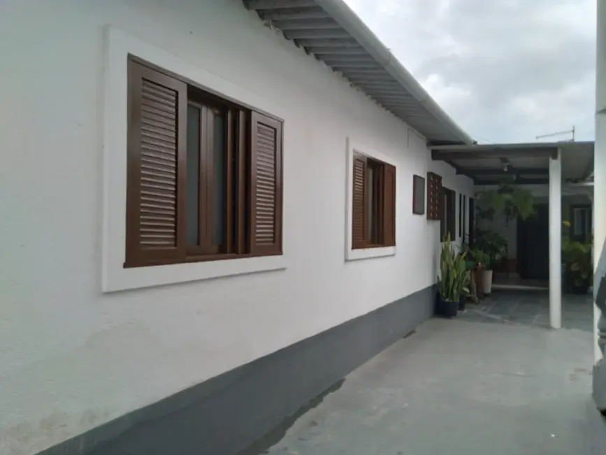 Sala Comercial com 6 quartos à venda, 92m2 em Itanhaem - SP - imagem 9 Foto 9 de Sala Comercial com 6 quartos à venda, 92m2 em Itanhaem - SP