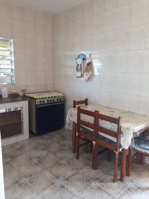 Sala Comercial à venda, 164m2 em Itanhaem - SP - imagem 4 Foto 4 de Sala Comercial à venda, 164m2 em Itanhaem - SP