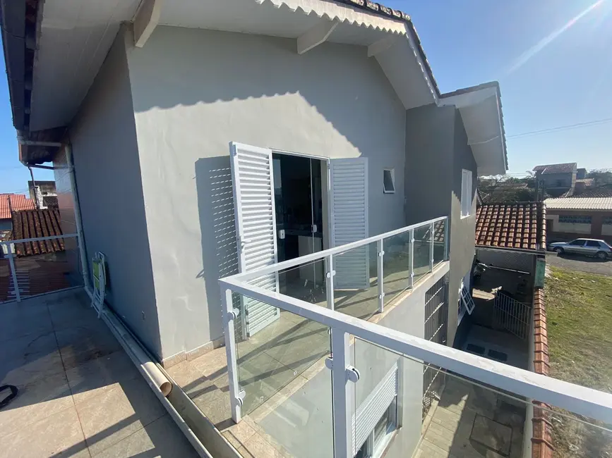 Casa com 2 quartos à venda, 120m2 em Itanhaem - SP - imagem 1 Foto 1 de Casa com 2 quartos à venda, 120m2 em Itanhaem - SP