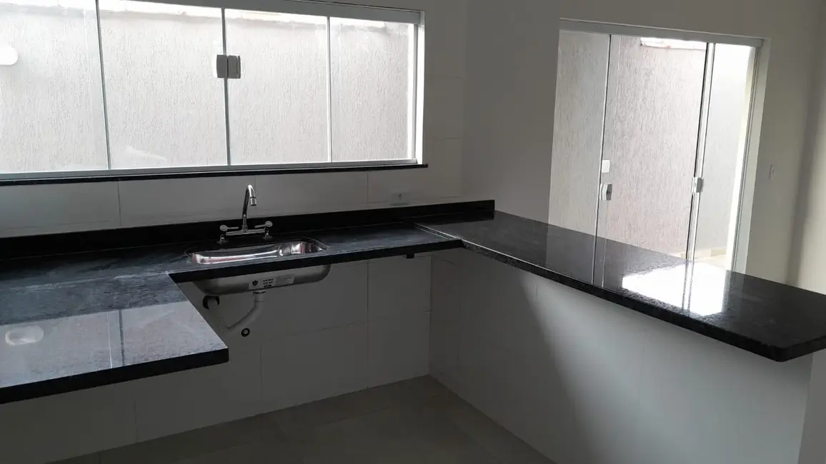 Foto 9 de Casa com 2 quartos à venda, 60m2 em Itanhaem - SP