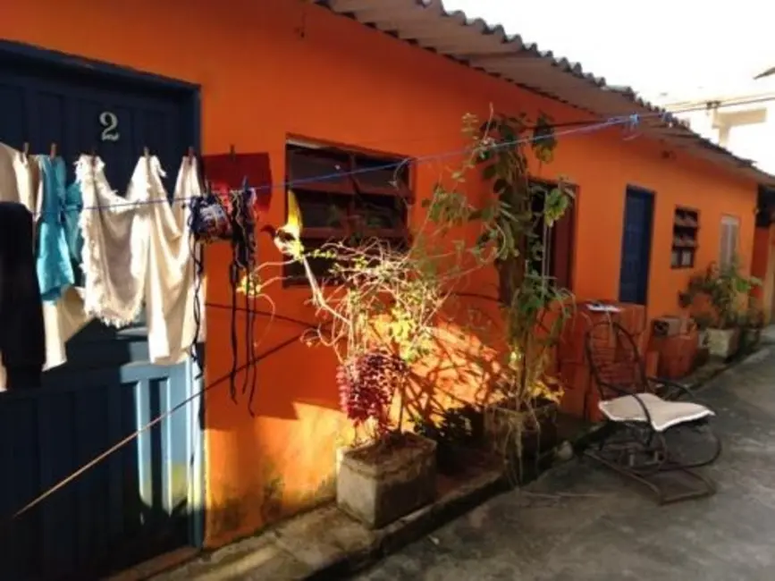 Foto 2 de Casa com 9 quartos à venda, 281m2 em Itanhaem - SP