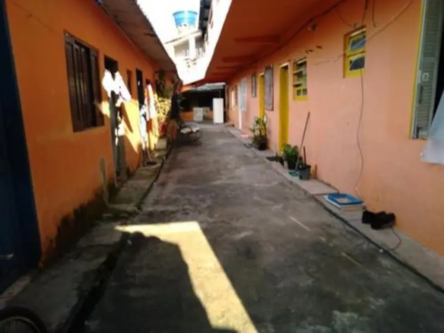 Foto 1 de Casa com 9 quartos à venda, 281m2 em Itanhaem - SP