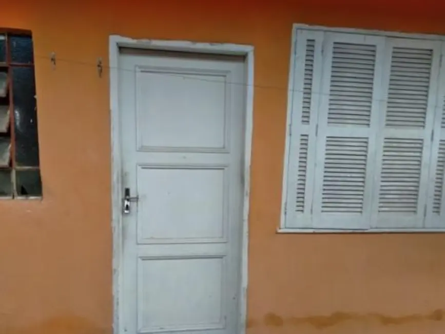 Foto 4 de Casa com 9 quartos à venda, 281m2 em Itanhaem - SP