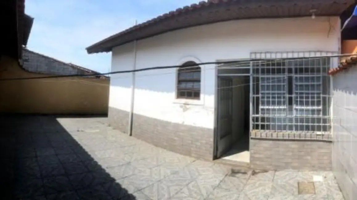 Foto 3 de Casa com 3 quartos à venda, 165m2 em Mongagua - SP