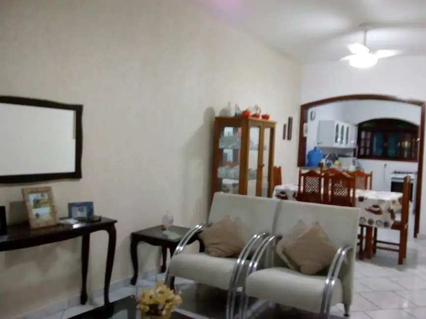 Foto 6 de Casa com 3 quartos à venda, 150m2 em Itanhaem - SP