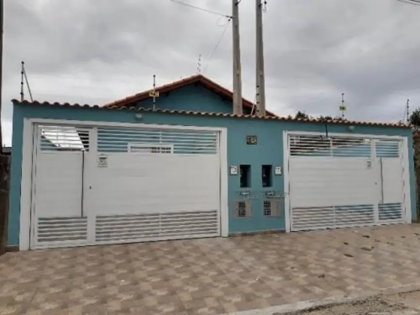 Foto 1 de Casa com 2 quartos à venda, 67m2 em Itanhaem - SP