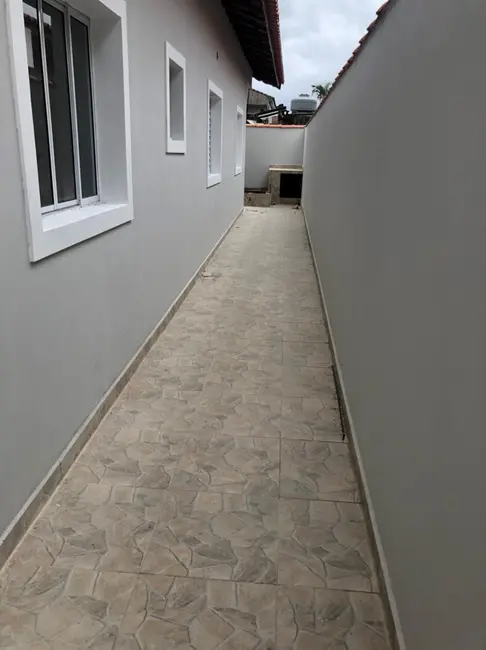Foto 7 de Casa com 2 quartos à venda, 130m2 em Itanhaem - SP