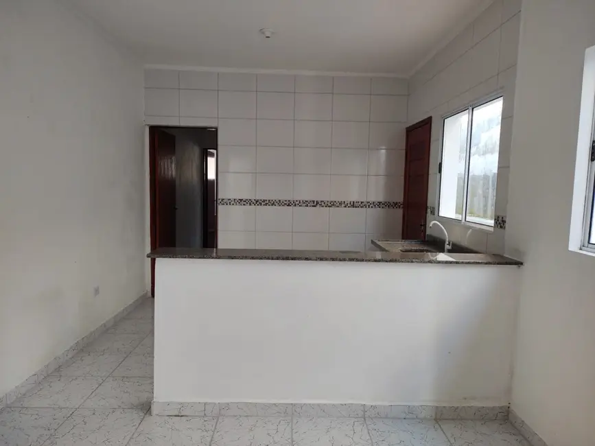 Foto 9 de Casa com 2 quartos à venda, 58m2 em Itanhaem - SP