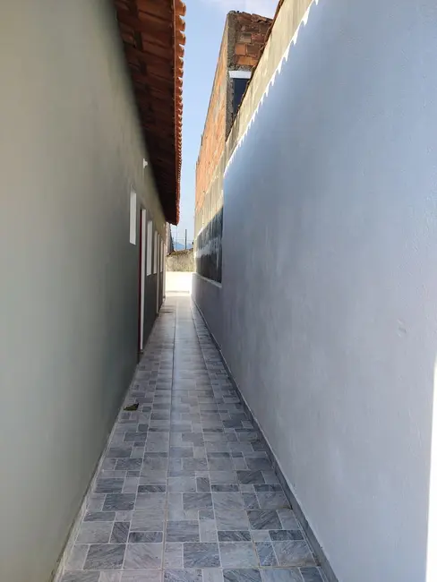 Foto 5 de Casa com 2 quartos à venda, 58m2 em Itanhaem - SP