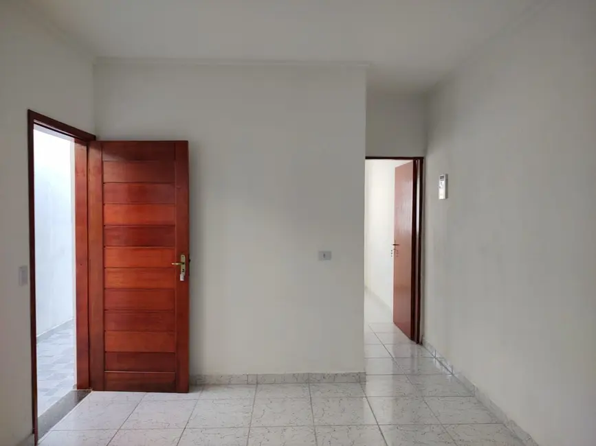 Foto 2 de Casa com 2 quartos à venda, 58m2 em Itanhaem - SP