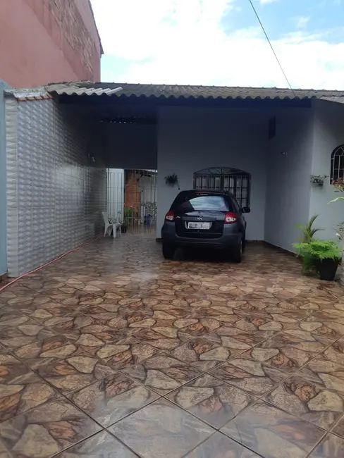 Foto 2 de Casa com 2 quartos à venda, 156m2 em Itanhaem - SP
