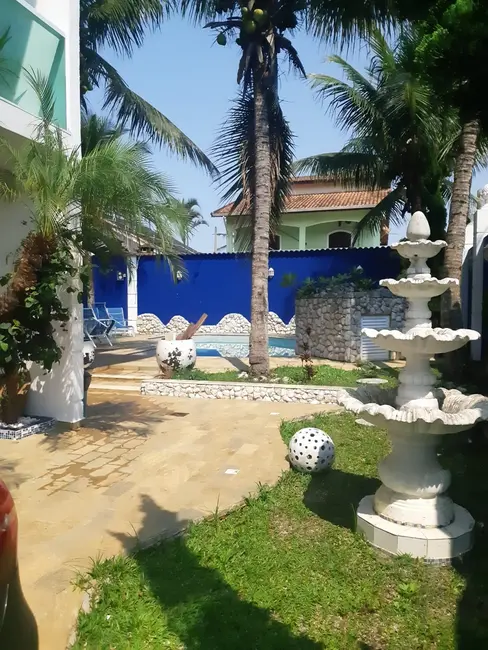 Foto 1 de Casa com 5 quartos à venda, 157m2 em Itanhaem - SP