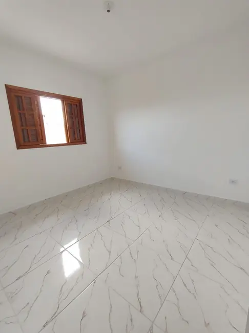Foto 8 de Casa com 2 quartos à venda, 60m2 em Itanhaem - SP