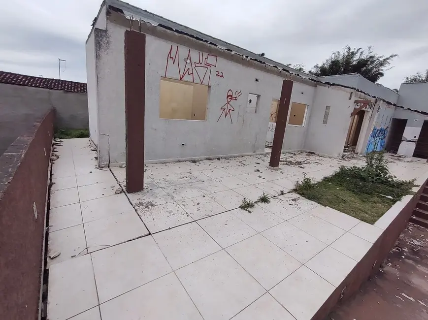 Foto 3 de Casa com 2 quartos à venda, 80m2 em Itanhaem - SP