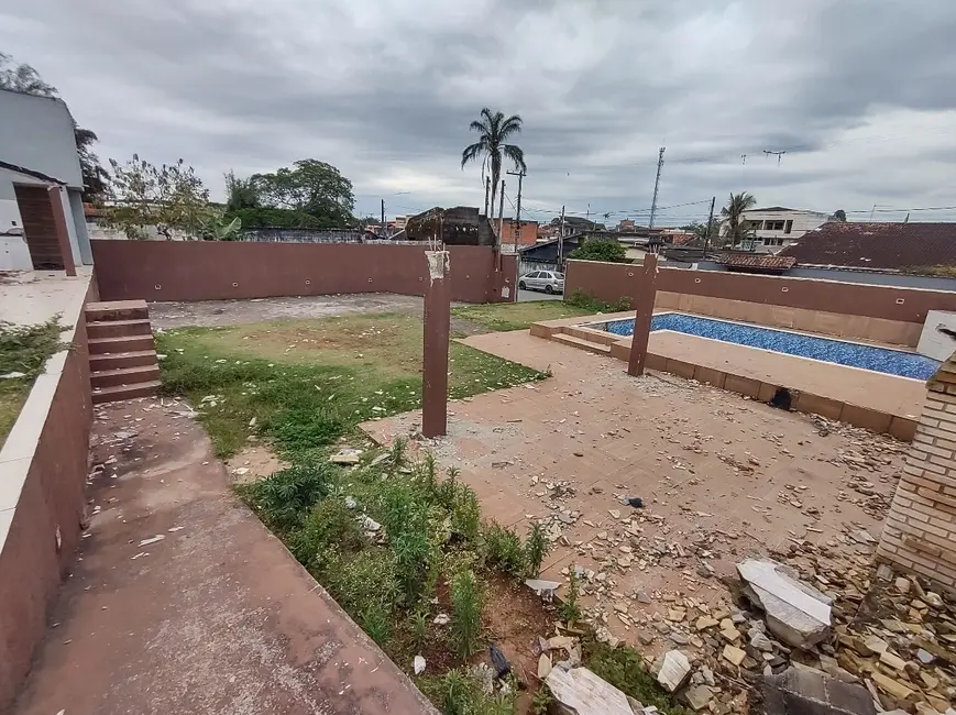 Foto 4 de Casa com 2 quartos à venda, 80m2 em Itanhaem - SP