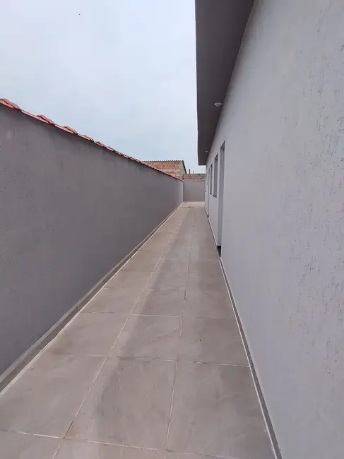 Foto 5 de Casa com 2 quartos à venda, 60m2 em Itanhaem - SP