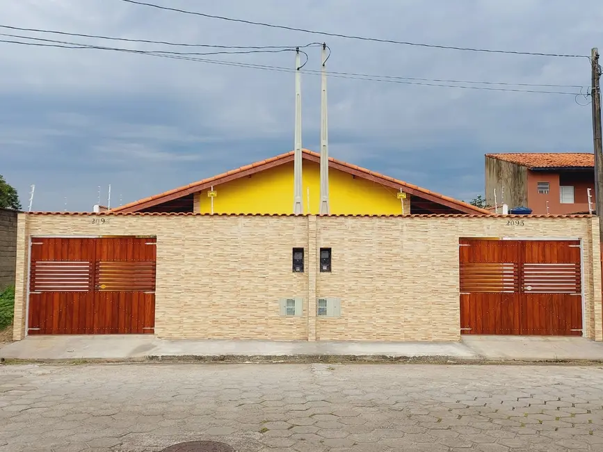 Foto 5 de Casa com 2 quartos à venda, 67m2 em Itanhaem - SP