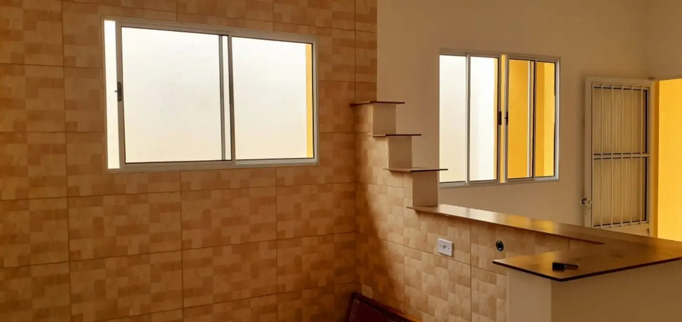 Foto 9 de Casa com 2 quartos à venda, 67m2 em Itanhaem - SP