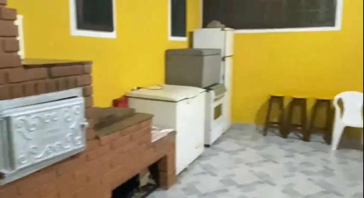 Chácara com 2 quartos à venda, 100m2 em Itanhaem - SP - imagem 8 Foto 8 de Chácara com 2 quartos à venda, 100m2 em Itanhaem - SP