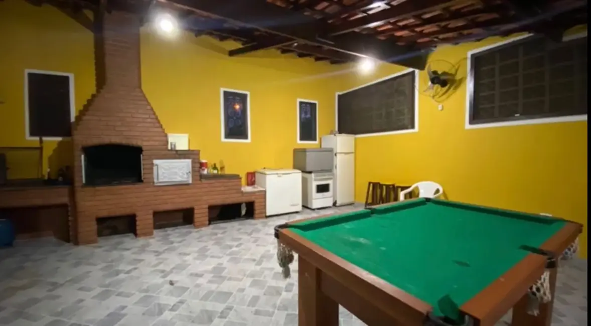 Chácara com 2 quartos à venda, 100m2 em Itanhaem - SP - imagem 5 Foto 5 de Chácara com 2 quartos à venda, 100m2 em Itanhaem - SP