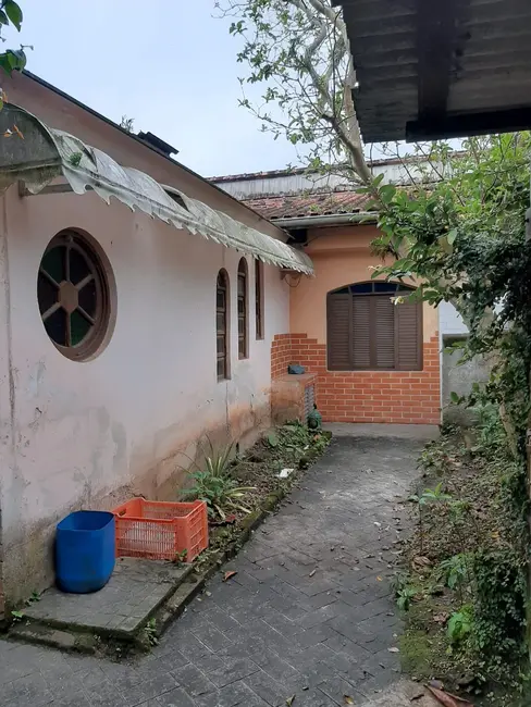 Foto 2 de Casa com 2 quartos à venda, 154m2 em Itanhaem - SP