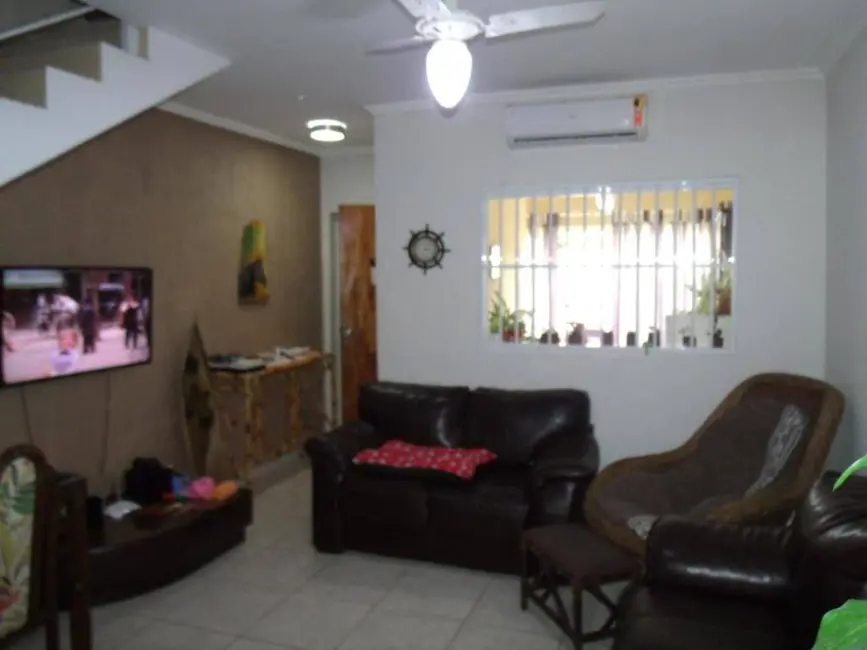 Casa com 2 quartos à venda, 90m2 em Peruibe - SP - imagem 4 Foto 4 de Casa com 2 quartos à venda, 90m2 em Peruibe - SP