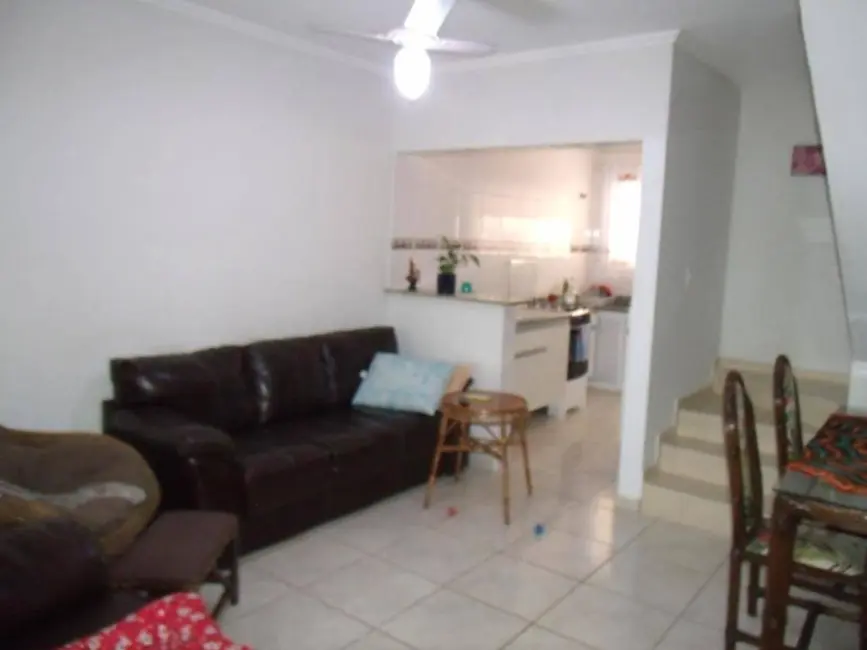 Casa com 2 quartos à venda, 90m2 em Peruibe - SP - imagem 5 Foto 5 de Casa com 2 quartos à venda, 90m2 em Peruibe - SP