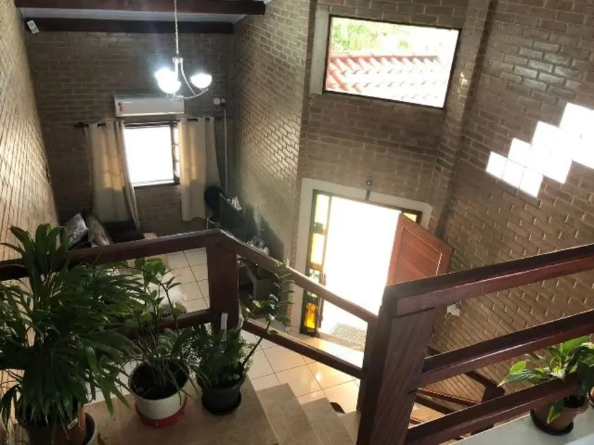 Foto 4 de Casa com 3 quartos à venda, 139m2 em Itanhaem - SP